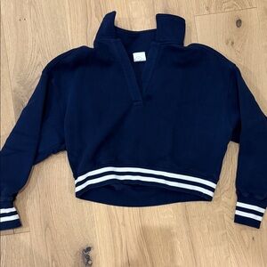 Oversized cropped Navy Sweatshirt with white stripes